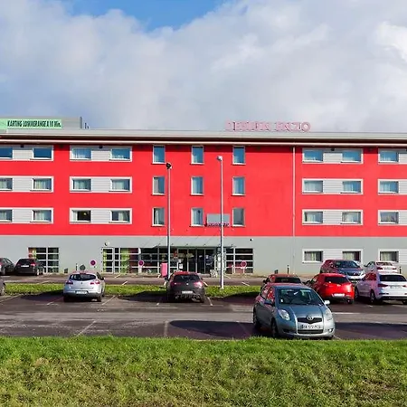 Enzo מלון טיונוויל