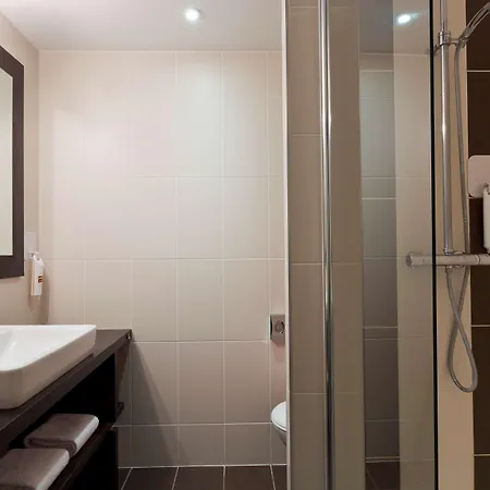 Enzo טיונוויל