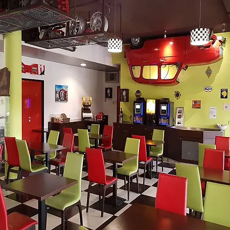 蒂永维尔恩佐基里亚德直营酒店 酒店 3*